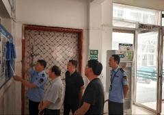 李富龙到林扒镇市场监管所领会辖区食物出产运